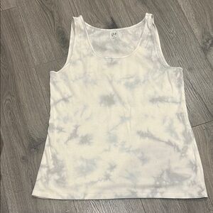 GAP Cream Sleeveless Tank Top with Round Neckline